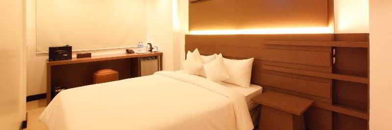 Clover Hotel Янгон Екстер'єр фото